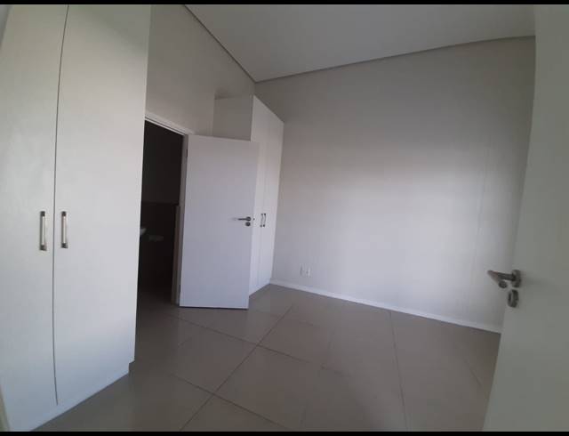 2 BEDROOM APARTMENT FOR SALE IN UMHLANGA RIDGE